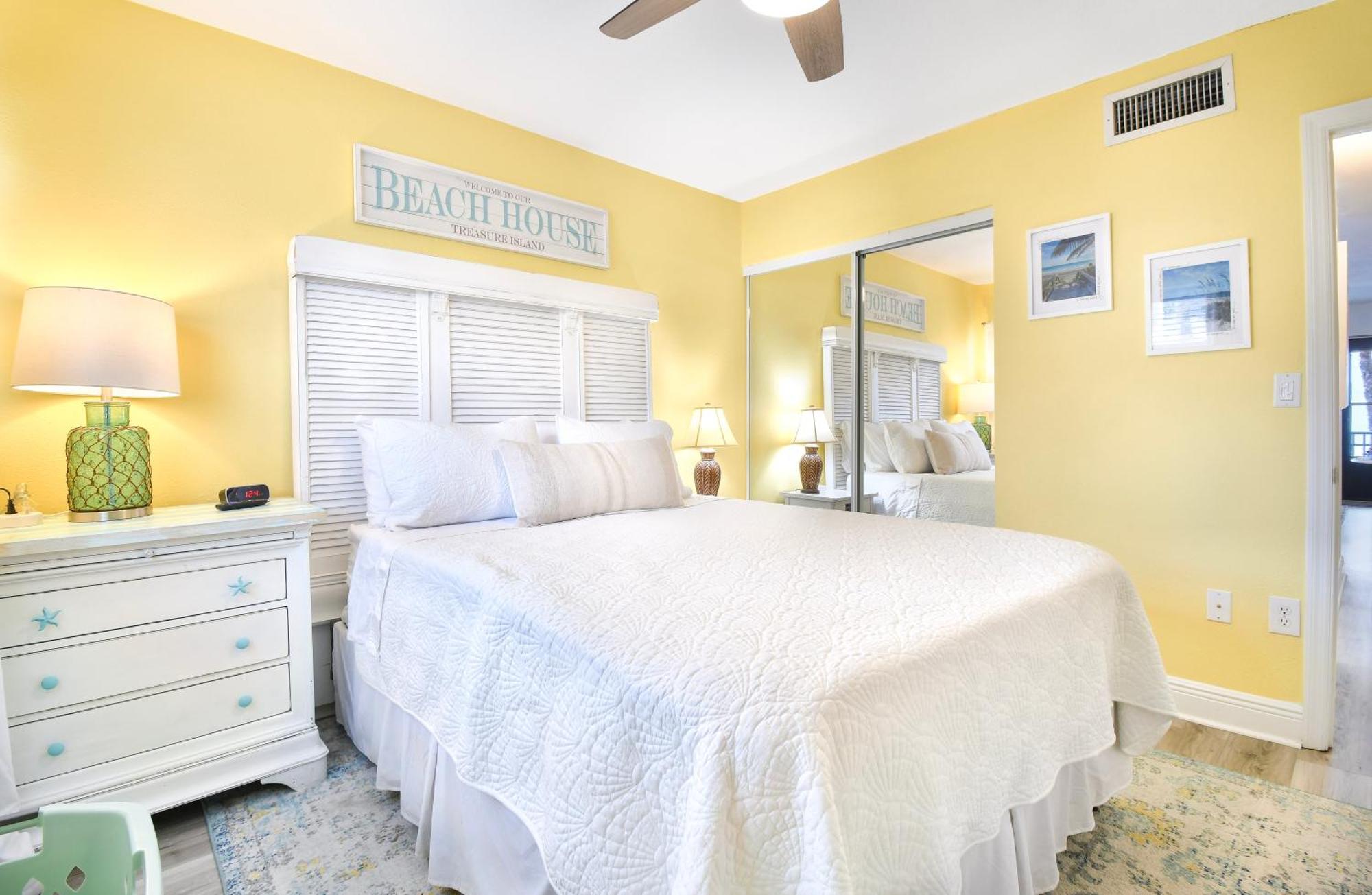 Funshine Sunset Beach St. Pete Beach Esterno foto